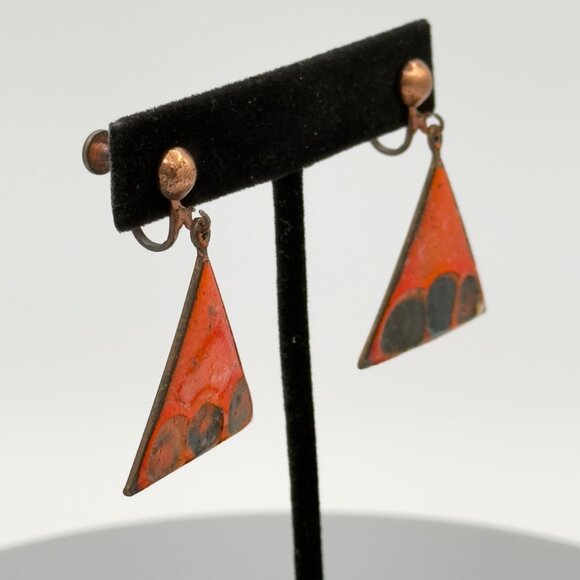 Vintage Artistic Copper Orange Enamel Triangle Screw Back Earrings - Picture 2 of 9